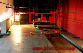 后車載轉臺、主升降臺